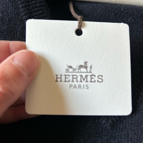 Hermés Men’s Cashmere V-Neck Sweater Navy XXL - Picture 4 of 5